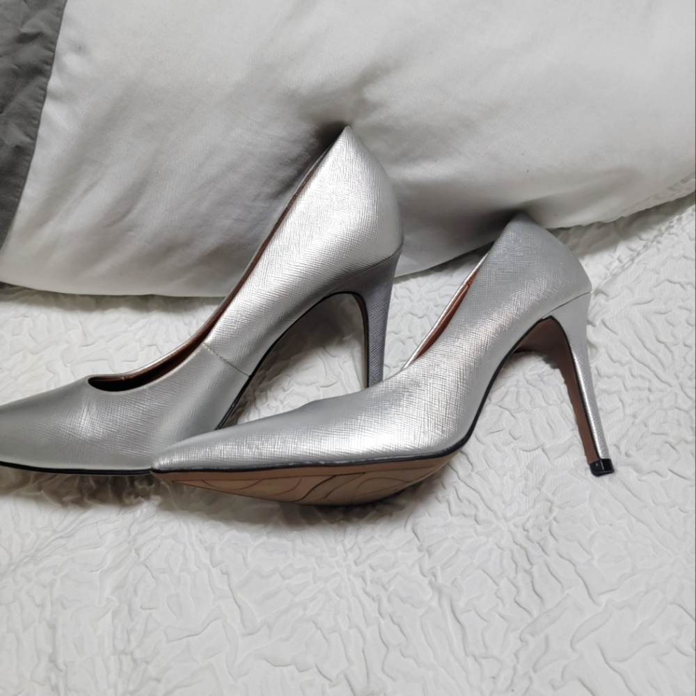 Heels shoes